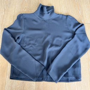 Aritzia, babaton campbell blouse size XS